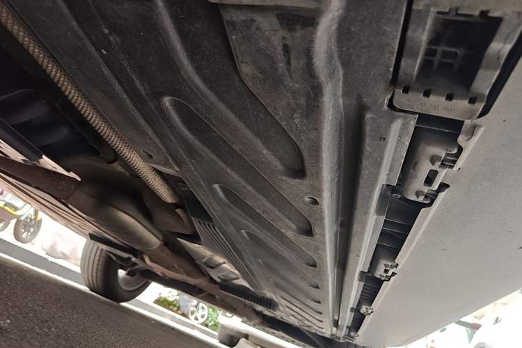 Used Mercedes-Benz GLC 2016 GLC 260 4MATIC Luxury Model Chassis Front Left
