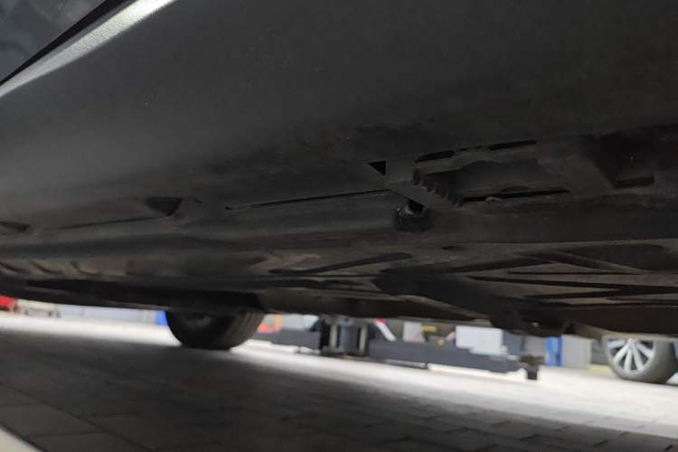 Used Mercedes-Benz GLC 2016 GLC 200 4MATIC Chassis Rear Left