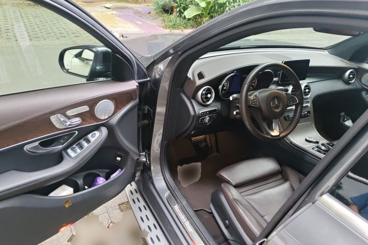 Used Mercedes-Benz GLC 2016 GLC 300 4MATIC Dynamic Model Driver Seat