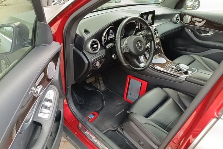 Used Mercedes-Benz GLC 2016 GLC 260 4MATIC Dynamic Edition Driver Seat