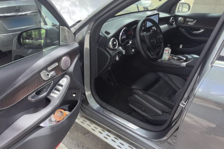 Used Mercedes-Benz GLC 2016 GLC 300 4MATIC Dynamic Model Driver Seat