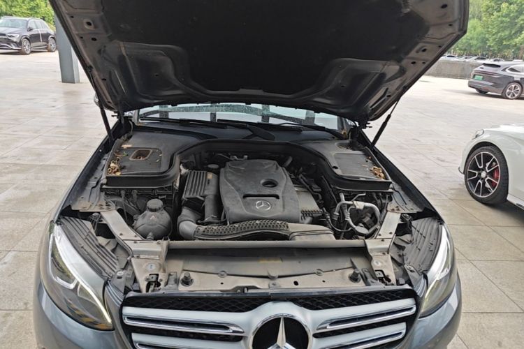 Used Mercedes-Benz GLC 2016 GLC 260 4MATIC Dynamic Edition Engine Bay