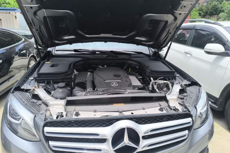 Used Mercedes-Benz GLC 2016 GLC 260 4MATIC Dynamic Edition Engine Bay