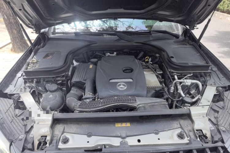 Used Mercedes-Benz GLC 2016 GLC 300 4MATIC Dynamic Model Engine Bay