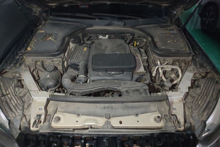 Used Mercedes-Benz GLC 2016 GLC 300 4MATIC Dynamic Model Engine Bay