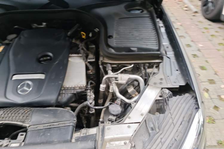 Used Mercedes-Benz GLC 2016 GLC 300 4MATIC Dynamic Model Engine Bay Left