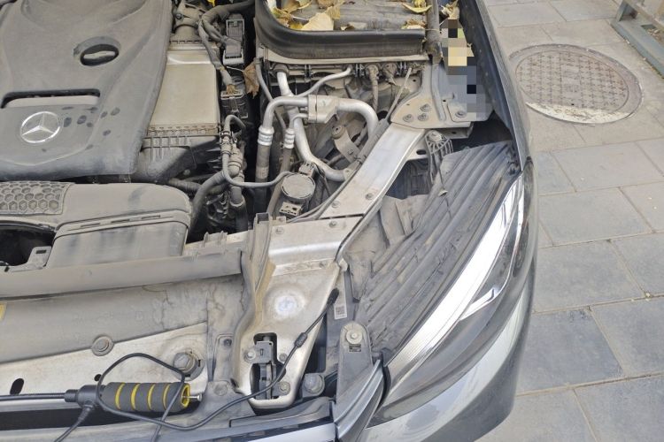 Used Mercedes-Benz GLC 2016 GLC 260 4MATIC Dynamic Edition Engine Bay Left