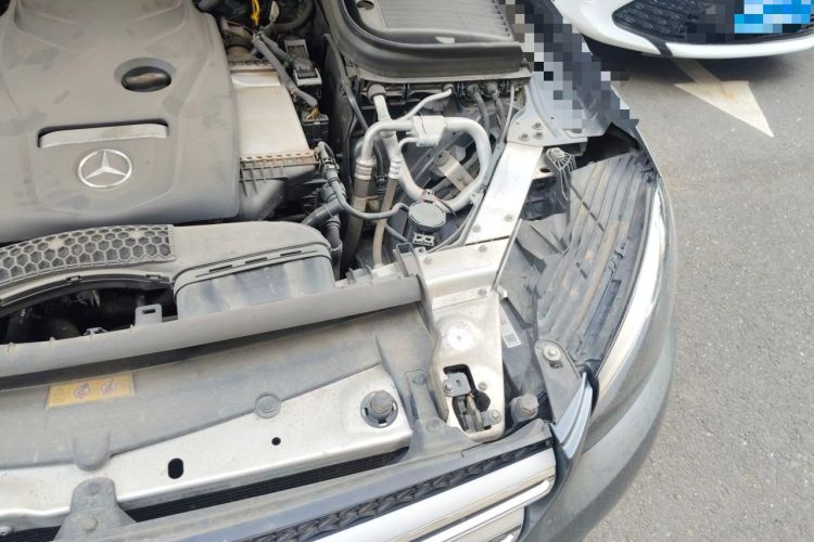Used Mercedes-Benz GLC 2016 GLC 260 4MATIC Luxury Model Engine Bay Left