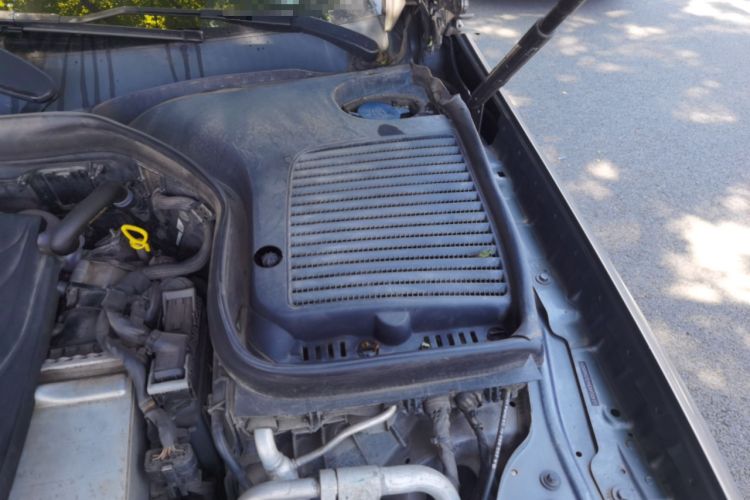 Used Mercedes-Benz GLC 2016 GLC 300 4MATIC Dynamic Model Engine Bay Left