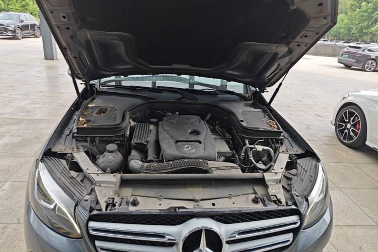 Used Mercedes-Benz GLC 2016 GLC 260 4MATIC Luxury Model Engine Bay