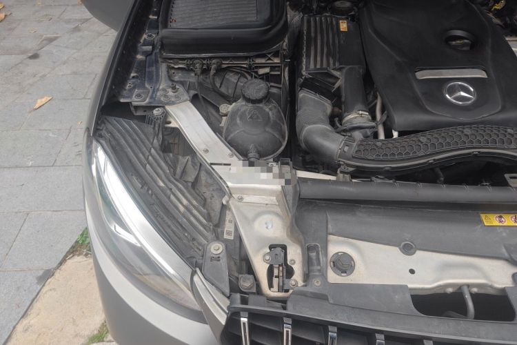 Used Mercedes-Benz GLC 2016 GLC 260 4MATIC Dynamic Edition Engine Bay Right