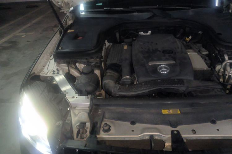 Used Mercedes-Benz GLC 2016 GLC 300 4MATIC Luxury Model Engine Bay Right