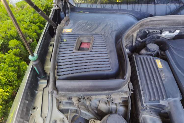 Used Mercedes-Benz GLC 2016 GLC 300 4MATIC Dynamic Model Engine Bay Right