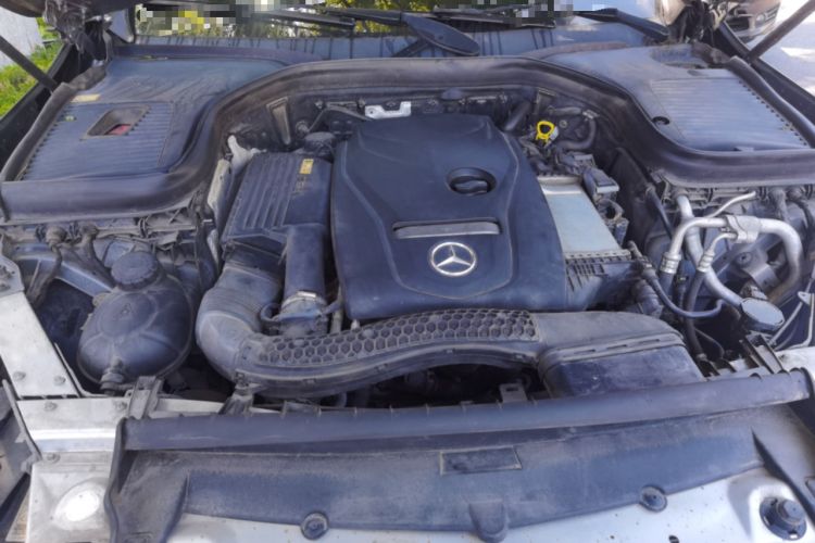 Used Mercedes-Benz GLC 2016 GLC 300 4MATIC Dynamic Model Engine Bay