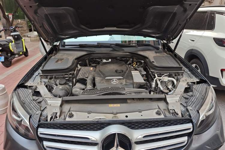 Used Mercedes-Benz GLC 2016 GLC 260 4MATIC Luxury Model Engine Bay