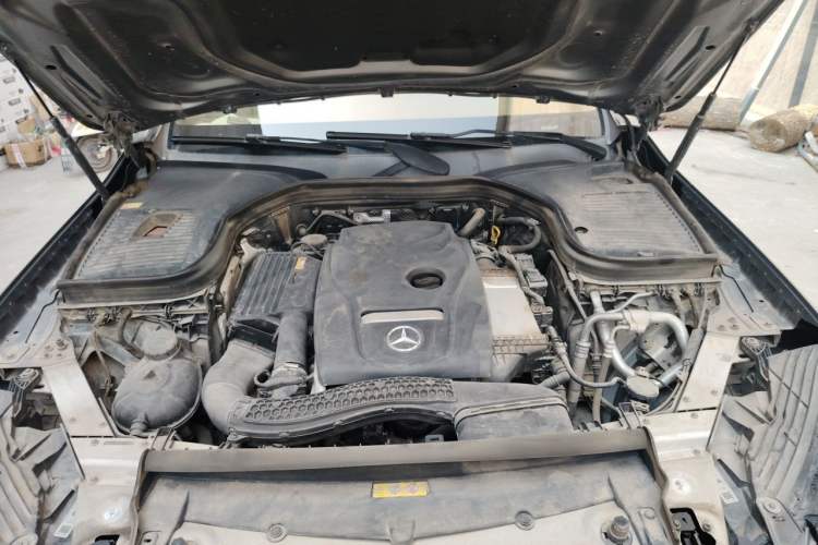 Used Mercedes-Benz GLC 2016 GLC 260 4MATIC Luxury Model Engine Bay