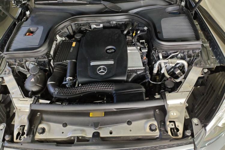 Used Mercedes-Benz GLC 2016 GLC 300 4MATIC Dynamic Model Engine Bay