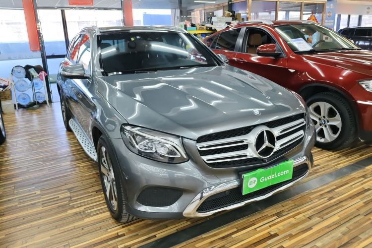 Used Mercedes-Benz GLC 2016 GLC 260 4MATIC Luxury Model Exterior 1