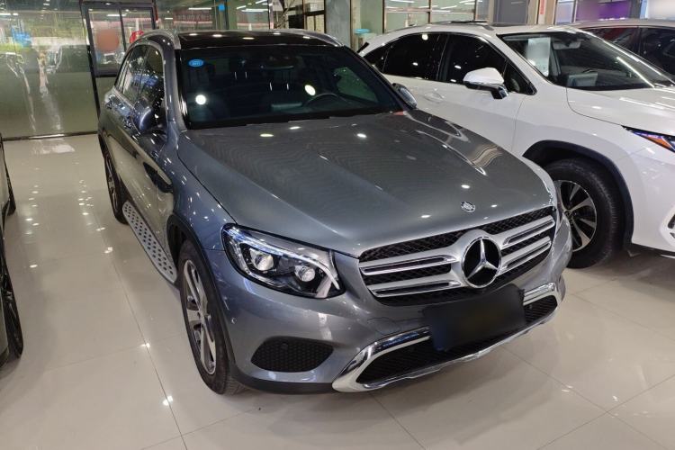 Used Mercedes-Benz GLC 2016 GLC 300 4MATIC Dynamic Model Exterior 2
