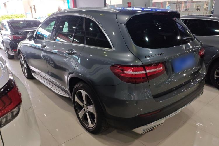 Used Mercedes-Benz GLC 2016 GLC 300 4MATIC Dynamic Model Exterior 3