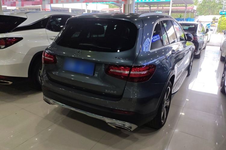 Used Mercedes-Benz GLC 2016 GLC 300 4MATIC Dynamic Model Exterior 5