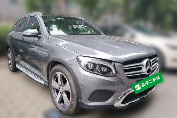 Used Mercedes-Benz GLC 2016 GLC 300 4MATIC Dynamic Model Front Right 45 Deg