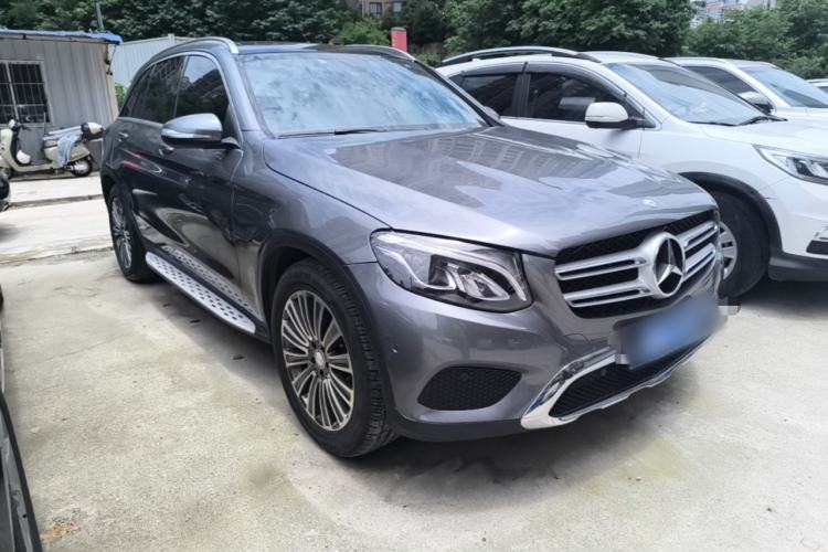 Used Mercedes-Benz GLC 2016 GLC 260 4MATIC Dynamic Edition Front Right 45 Deg