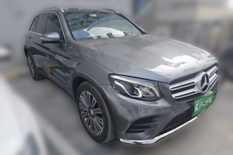 Used Mercedes-Benz GLC 2016 GLC 260 4MATIC Dynamic Edition Front Right 45 Deg