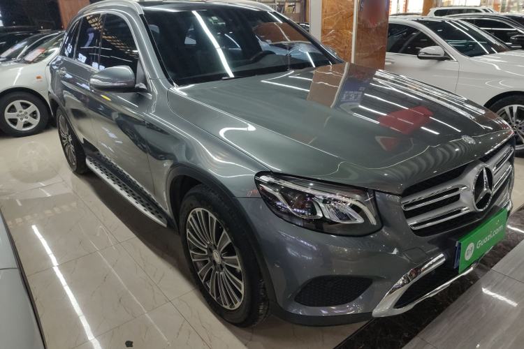 Used Mercedes-Benz GLC 2016 GLC 260 4MATIC Dynamic Edition Front Right 45 Deg