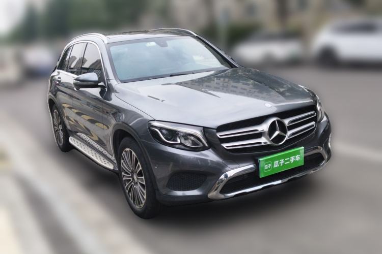 Used Mercedes-Benz GLC 2016 GLC 260 4MATIC Dynamic Edition Front Right 45 Deg