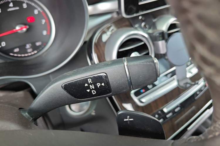 Used Mercedes-Benz GLC 2016 GLC 260 4MATIC Luxury Model Gear Lever