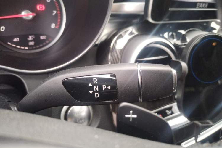 Used Mercedes-Benz GLC 2016 GLC 260 4MATIC Luxury Model Gear Lever
