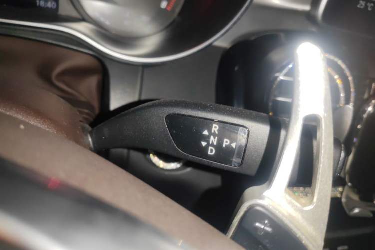 Used Mercedes-Benz GLC 2016 GLC 200 4MATIC Gear Lever
