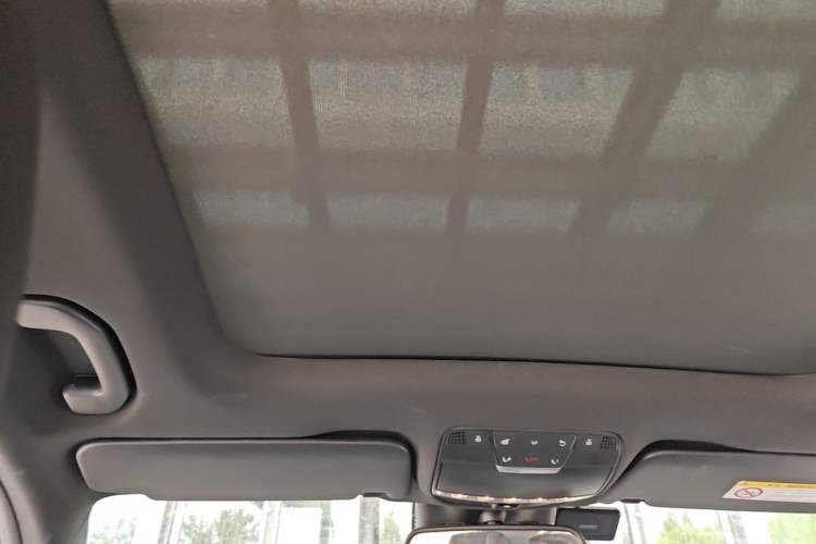 Used Mercedes-Benz GLC 2016 GLC 260 4MATIC Luxury Model Headliner