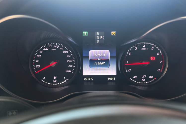 Used Mercedes-Benz GLC 2016 GLC 300 4MATIC Luxury Model Instrument Cluster
