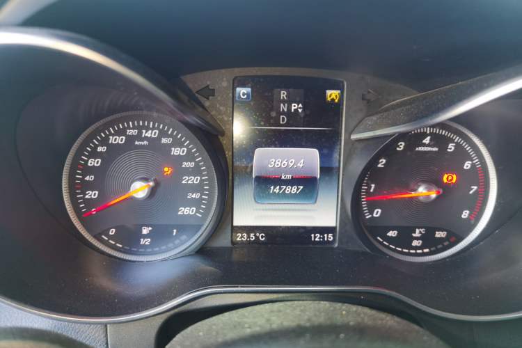 Used Mercedes-Benz GLC 2016 GLC 300 4MATIC Dynamic Model Instrument Cluster