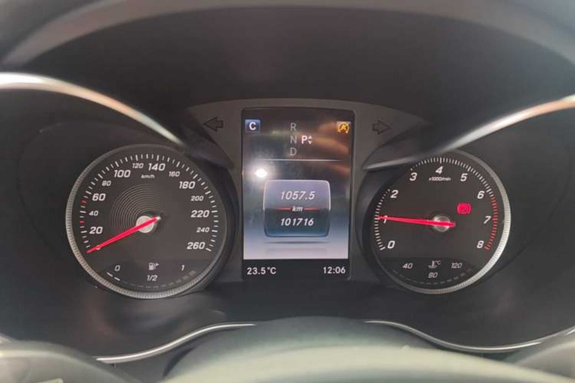 Used Mercedes-Benz GLC 2016 GLC 260 4MATIC Luxury Model Instrument Cluster