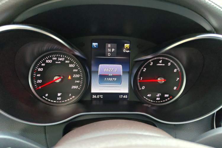 Used Mercedes-Benz GLC 2016 GLC 260 4MATIC Luxury Model Instrument Cluster