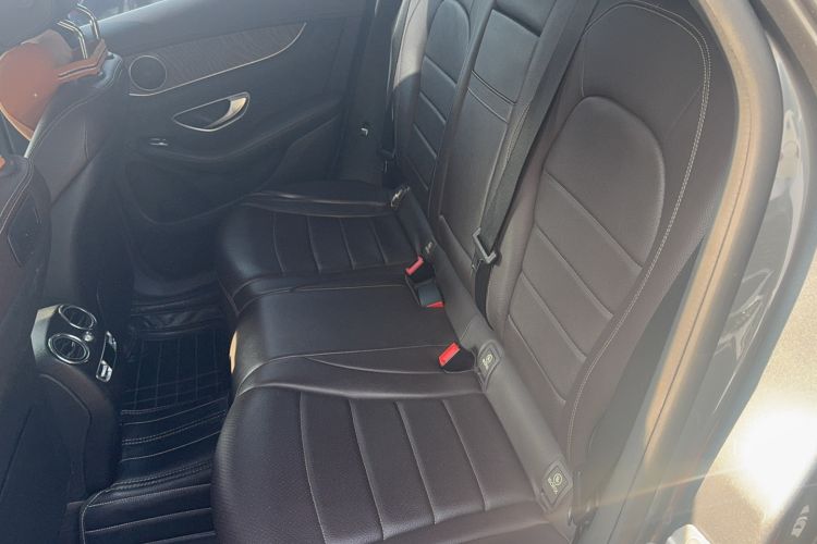 Used Mercedes-Benz GLC 2016 GLC 300 4MATIC Dynamic Model Interior 1