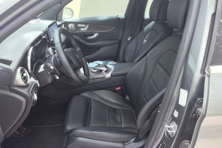 Used Mercedes-Benz GLC 2016 GLC 300 4MATIC Dynamic Model Left Front Seat