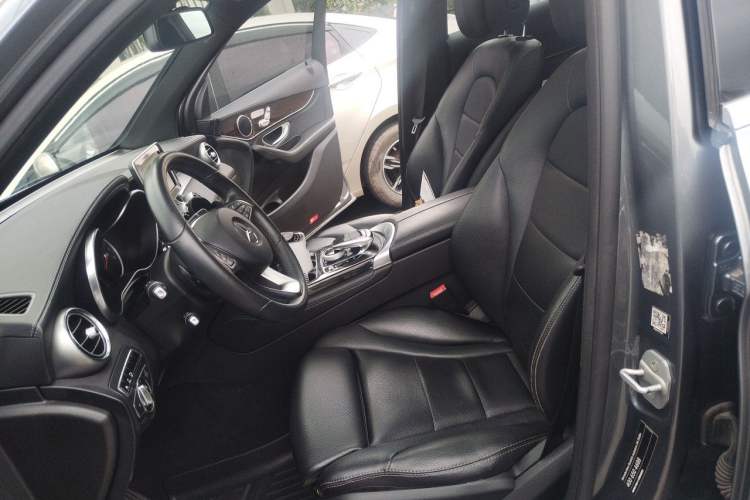 Used Mercedes-Benz GLC 2016 GLC 260 4MATIC Luxury Model Left Front Seat
