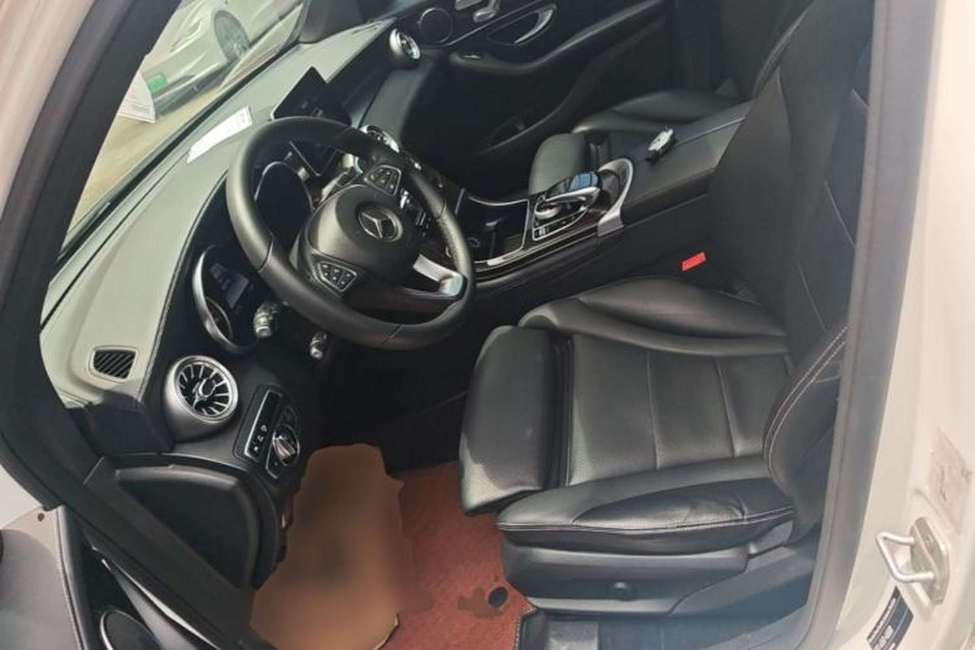 Used Mercedes-Benz GLC 2016 GLC 260 4MATIC Luxury Model Left Front Seat