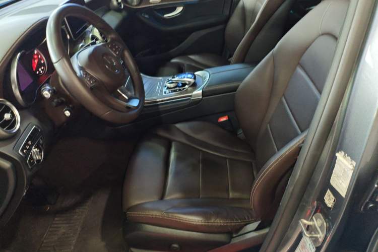 Used Mercedes-Benz GLC 2016 GLC 300 4MATIC Dynamic Model Left Front Seat