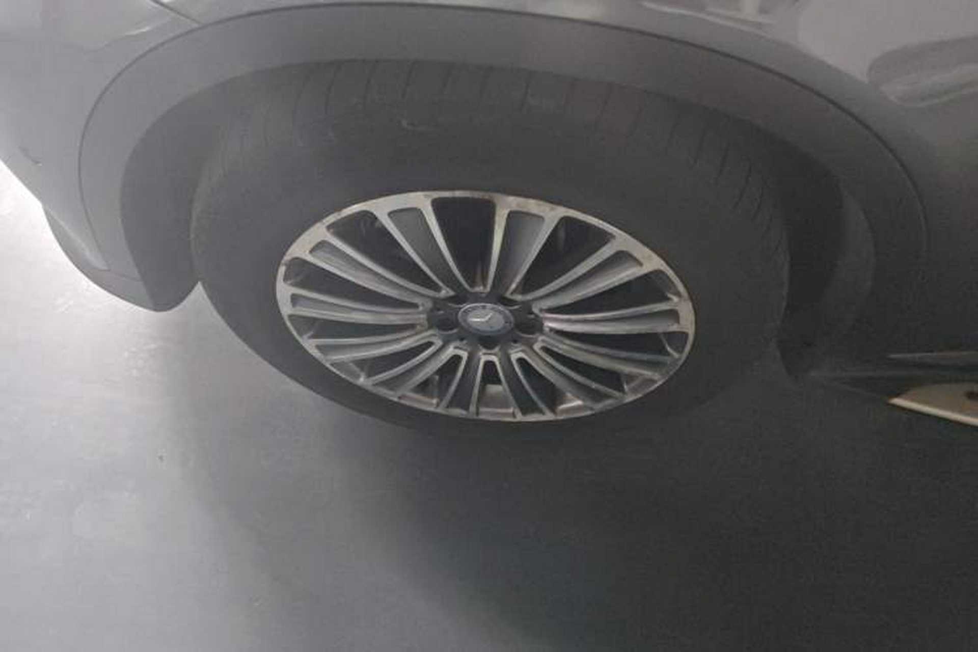 Used Mercedes-Benz GLC 2016 GLC 200 4MATIC Left Front Wheel Hub
