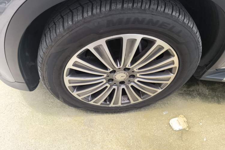 Used Mercedes-Benz GLC 2016 GLC 260 4MATIC Dynamic Edition Left Front Wheel Hub