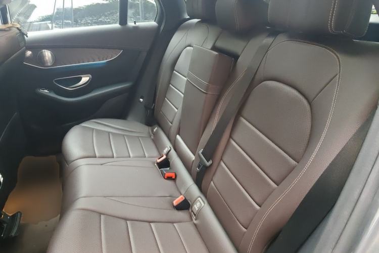 Used Mercedes-Benz GLC 2016 GLC 300 4MATIC Dynamic Model Left Rear Seat