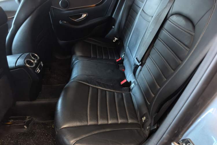 Used Mercedes-Benz GLC 2016 GLC 300 4MATIC Luxury Model Left Rear Seat