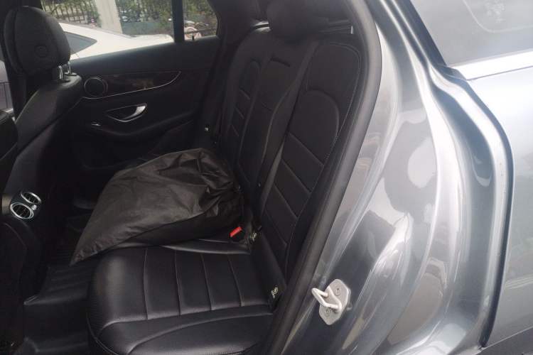 Used Mercedes-Benz GLC 2016 GLC 260 4MATIC Luxury Model Left Rear Seat