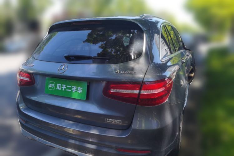 Used Mercedes-Benz GLC 2016 GLC 300 4MATIC Dynamic Model Rear Right 45 Deg