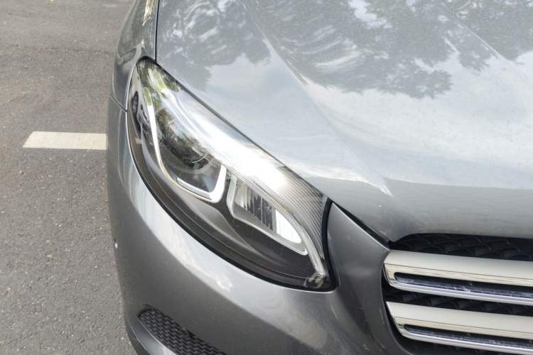 Used Mercedes-Benz GLC 2016 GLC 260 4MATIC Luxury Model Right Front Headlight
